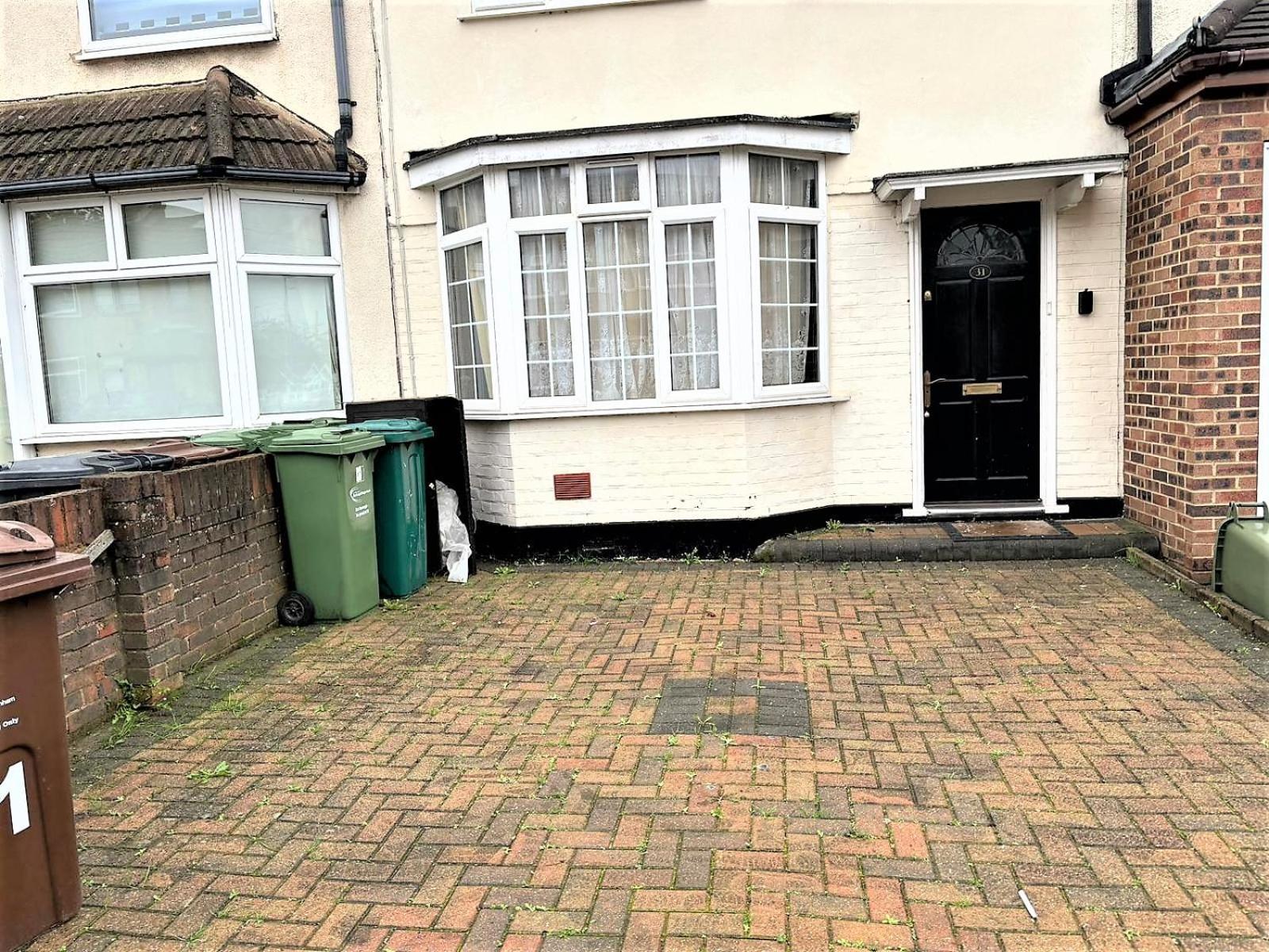 London Luxury 5 Bedroom House 2 Min Walk To The Tube Station Dagenham Bagian luar foto
